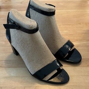Naturalizer Glossy Black Open-Toe Heels